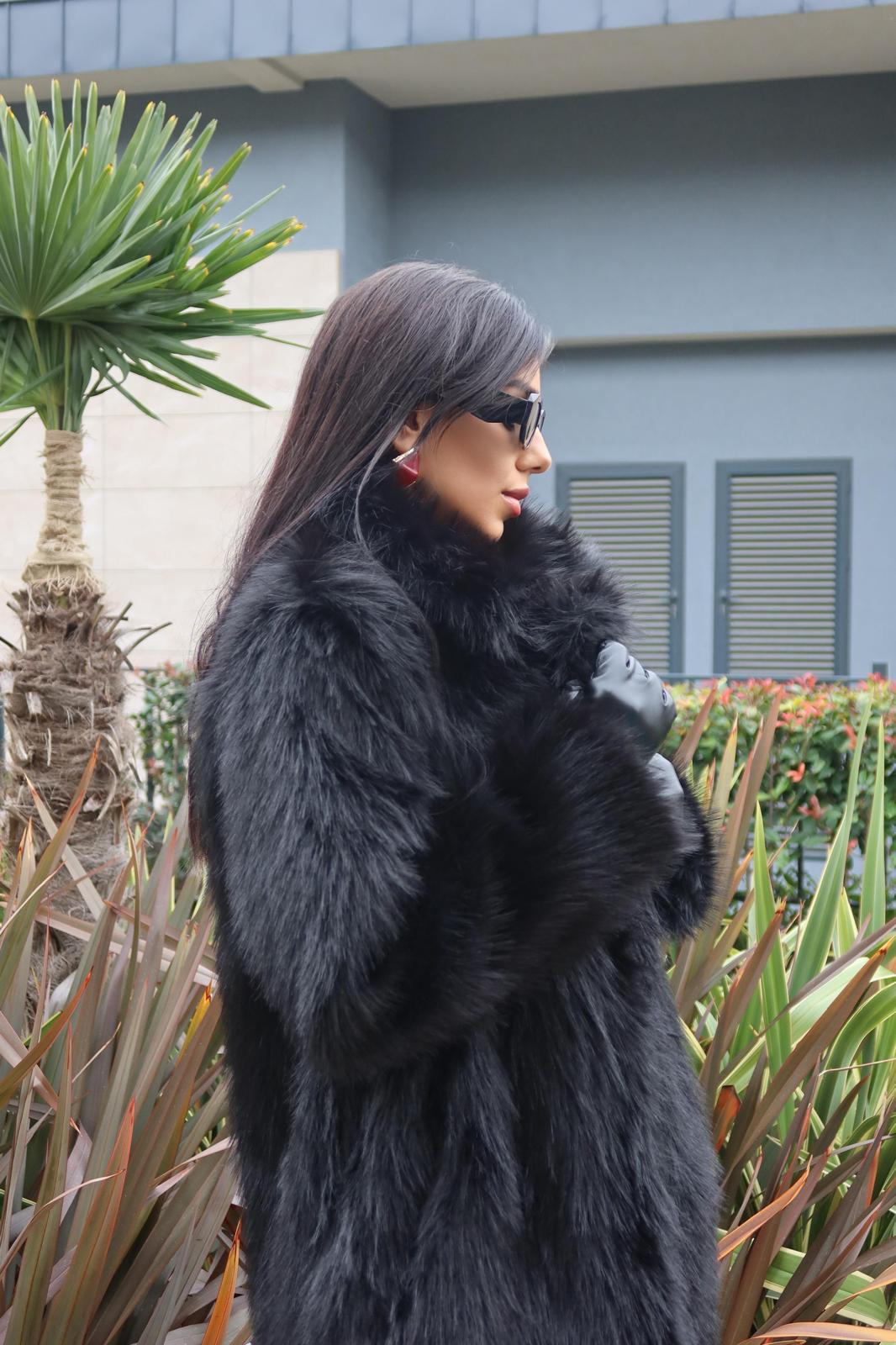 Premium Kalite Uzun Siyah Kürk