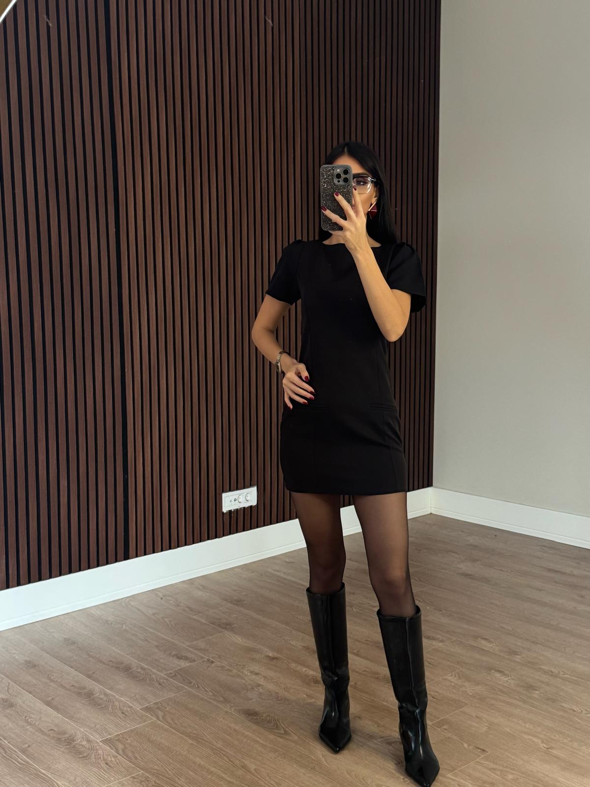 Sİyah Bisiklet Yaka Elbise