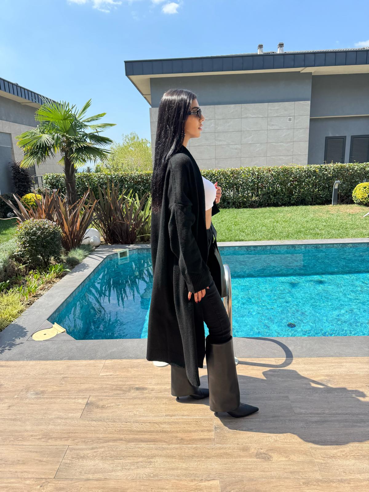 Oversize Uzun Siyah Triko Hırka