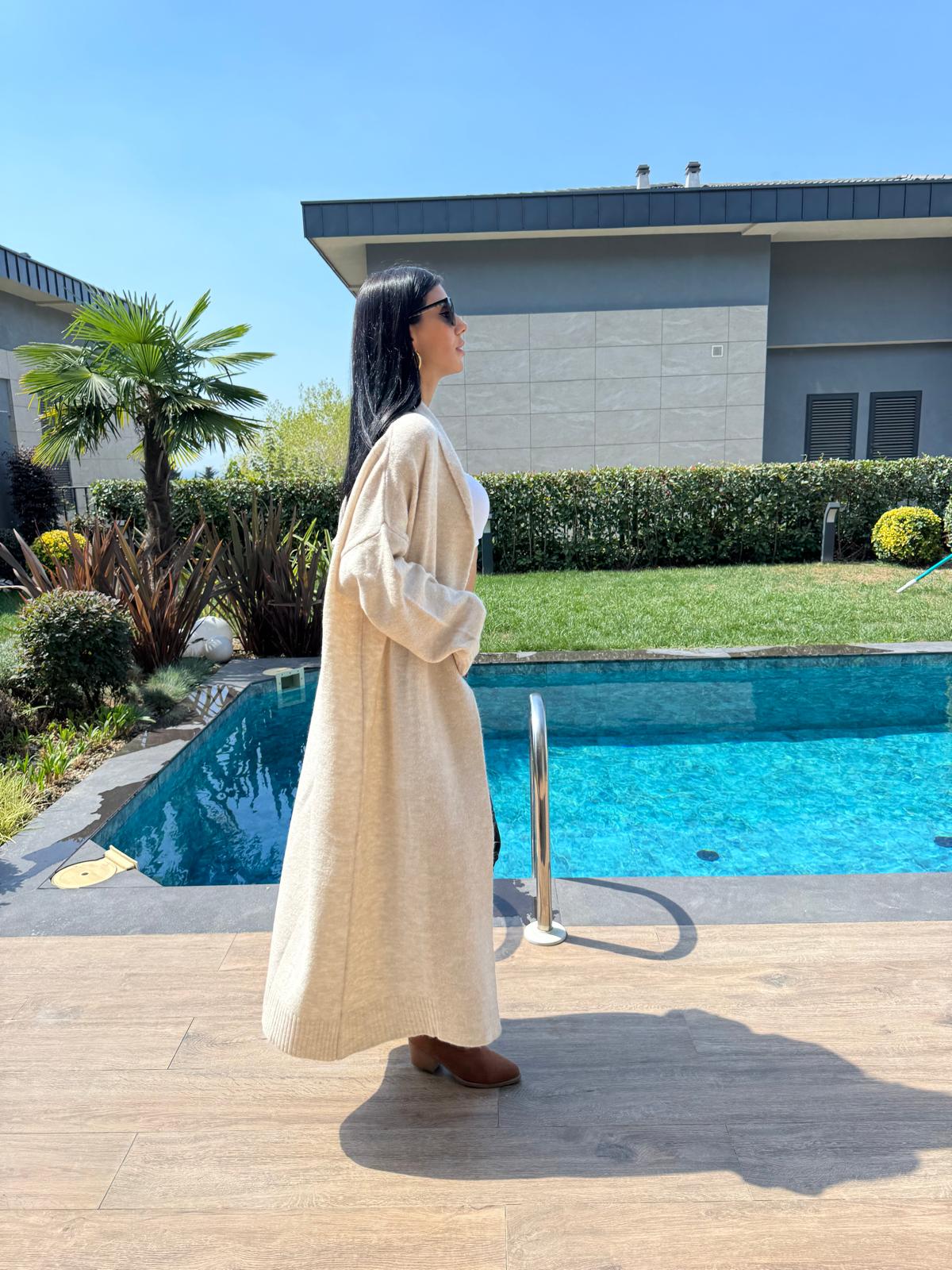 Oversize Uzun Krem Triko Hırka