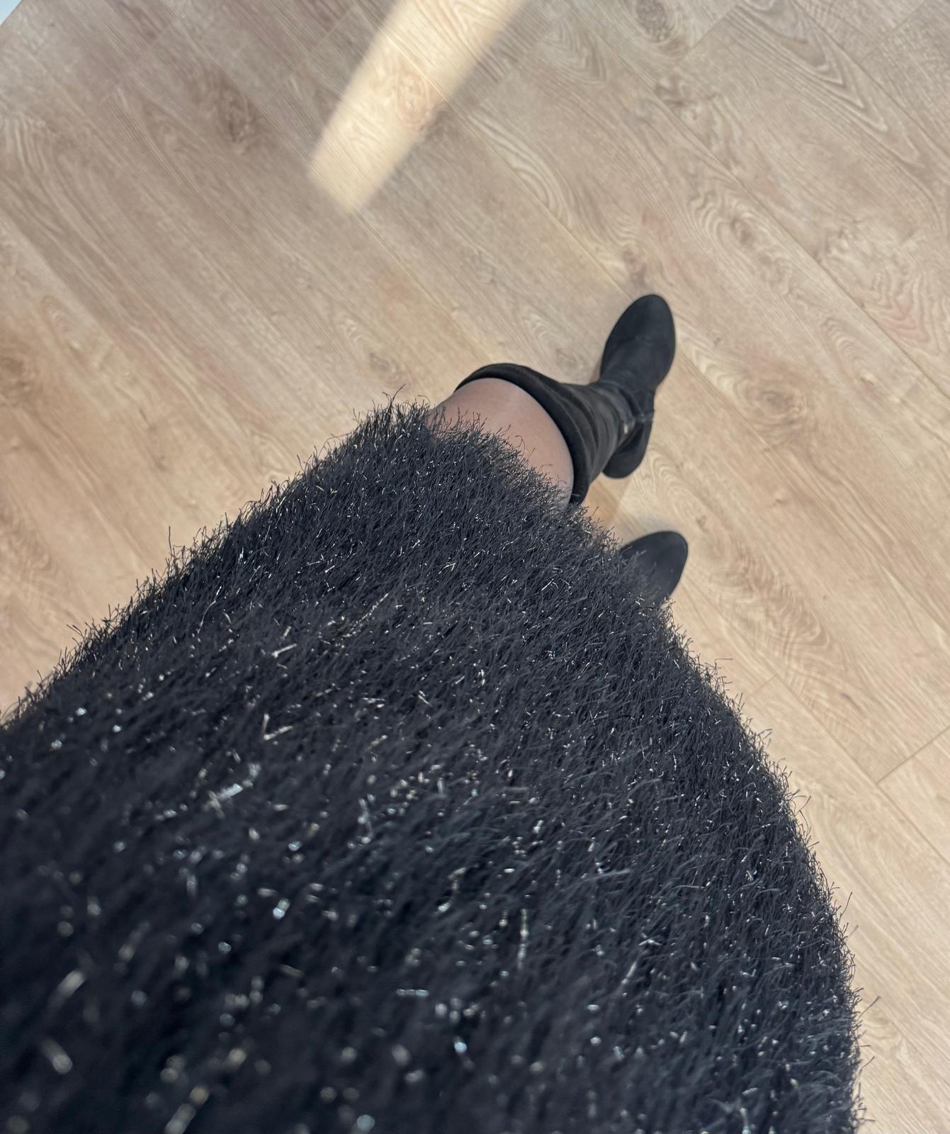 Siyah Saçaklı Elbise