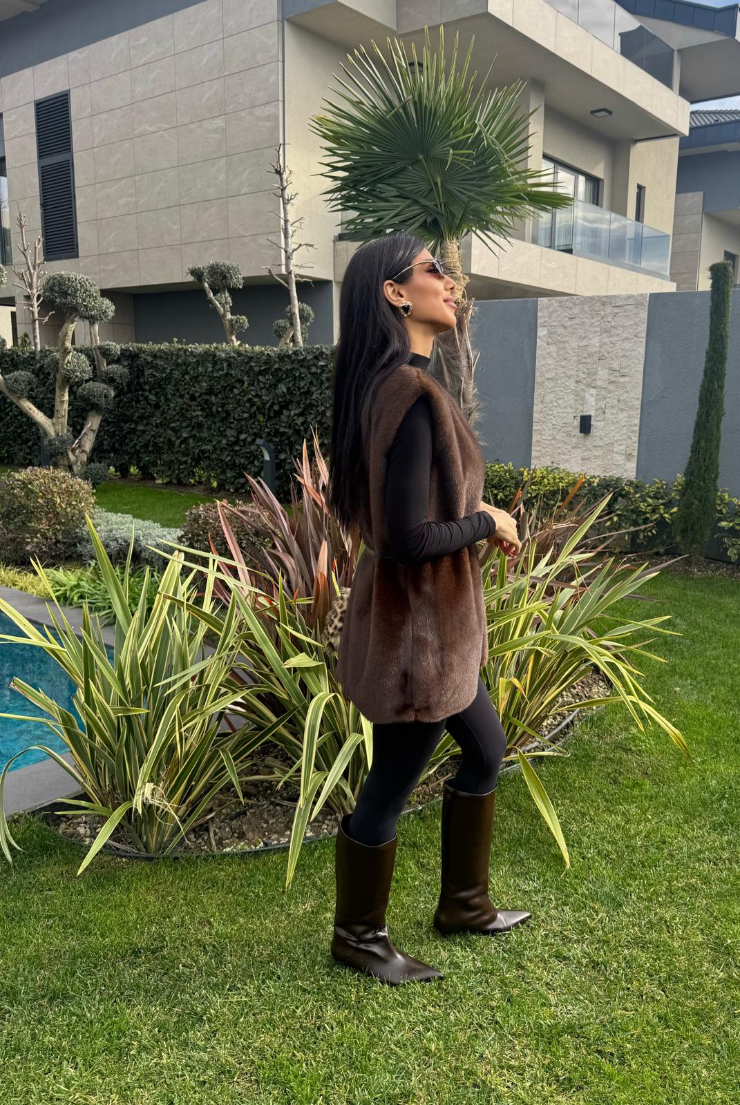 Kolsuz Kahve Peluş Yelek