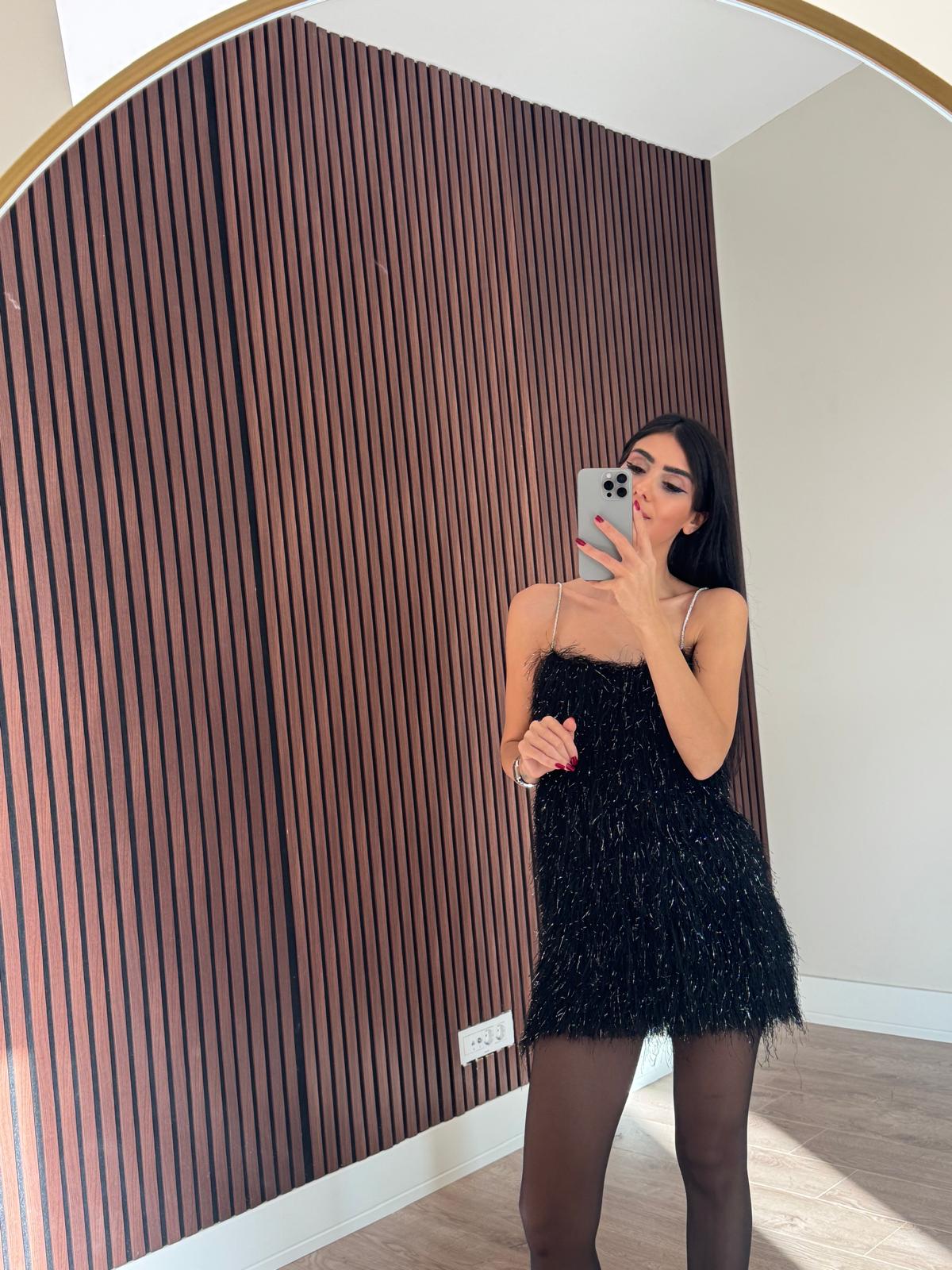 Askılı Saçaklı Siyah Elbise