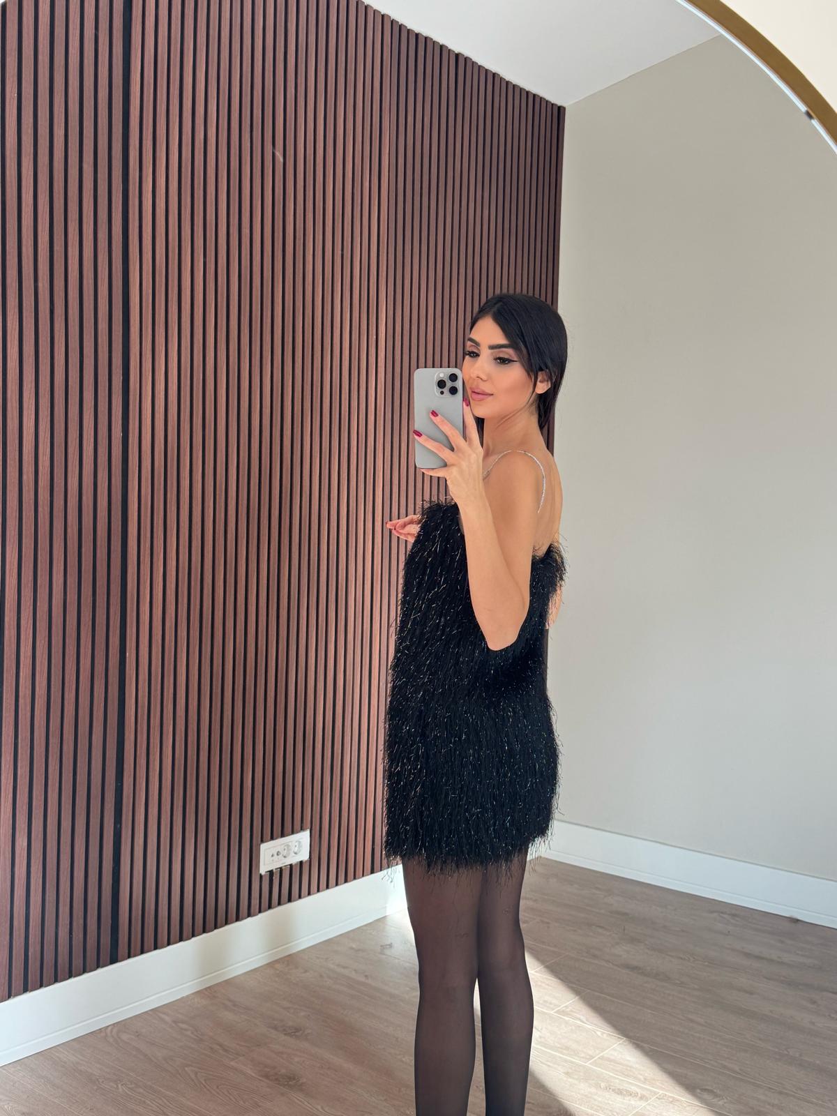 Askılı Saçaklı Siyah Elbise