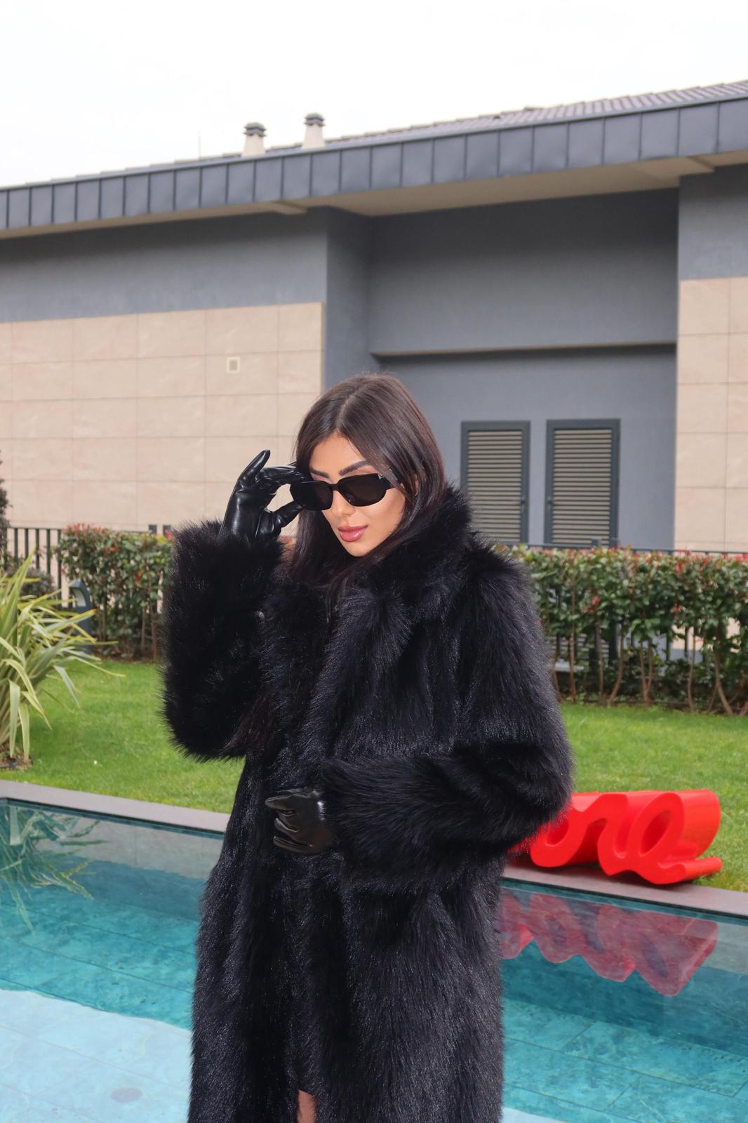 Premium Kalite Uzun Siyah Kürk