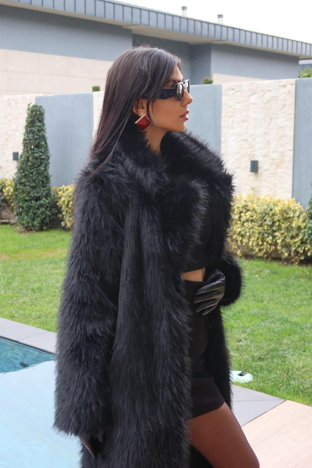 Premium Kalite Uzun Siyah Kürk