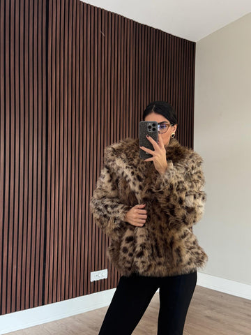 Kahve Leoparlı Desen Yakalı Kürk