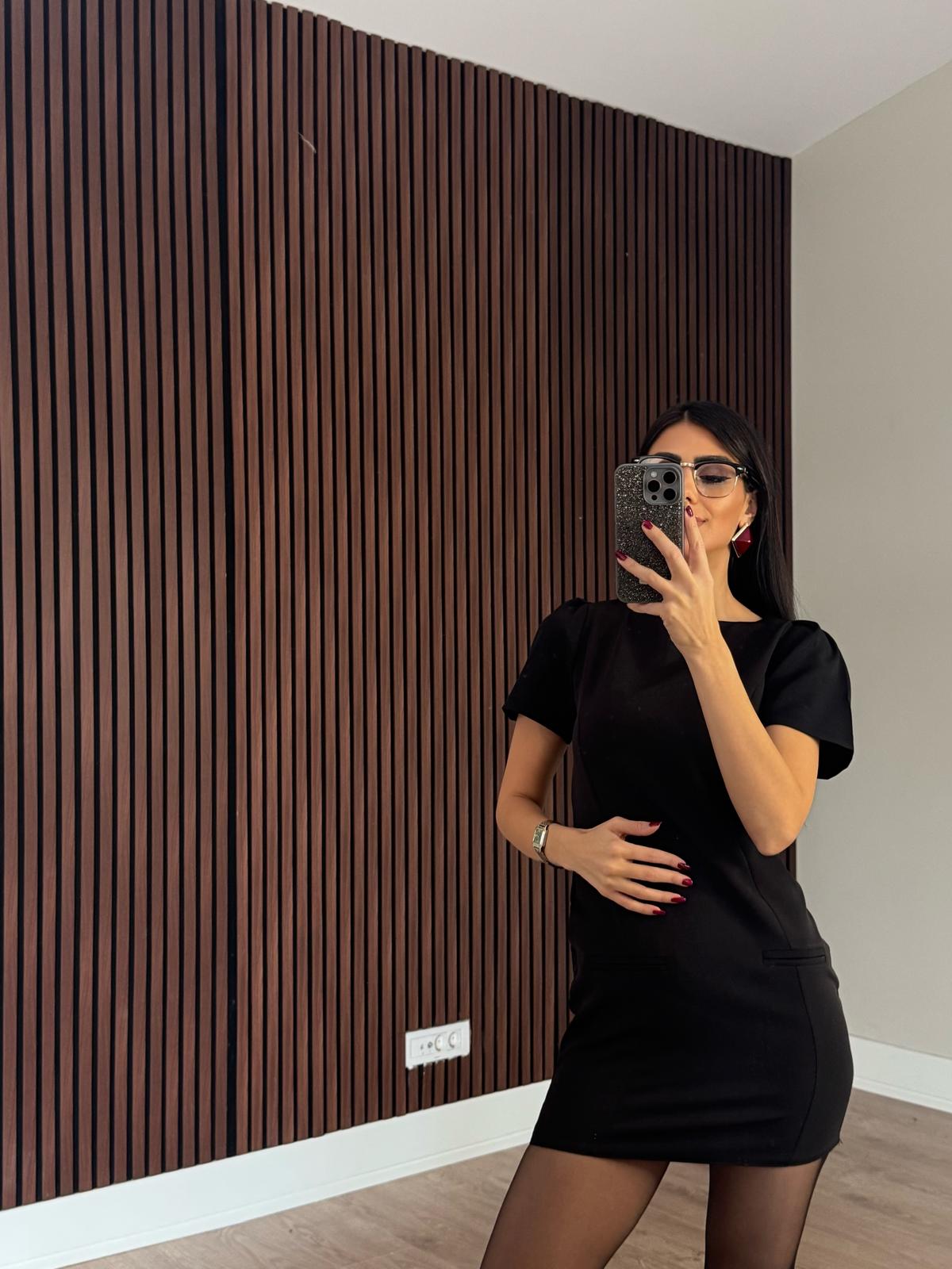 Sİyah Bisiklet Yaka Elbise