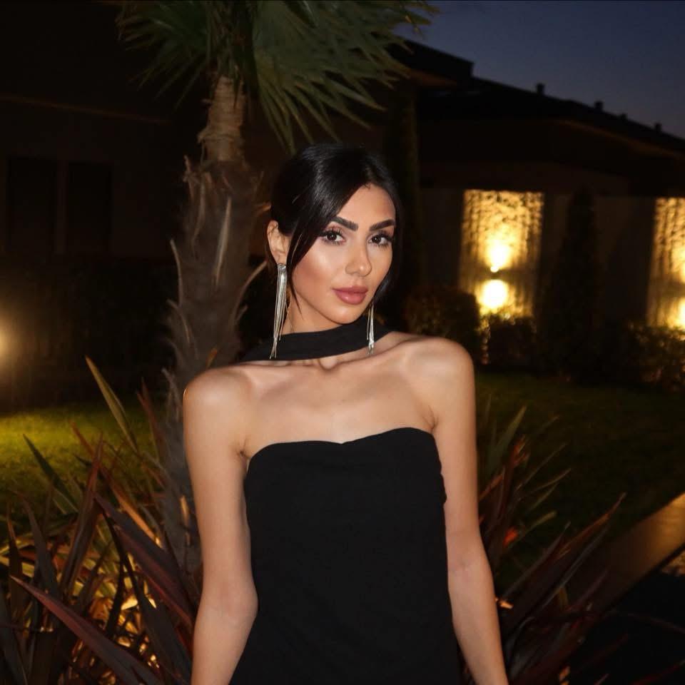 Siyah Straplez Tül Detaylı Elbise