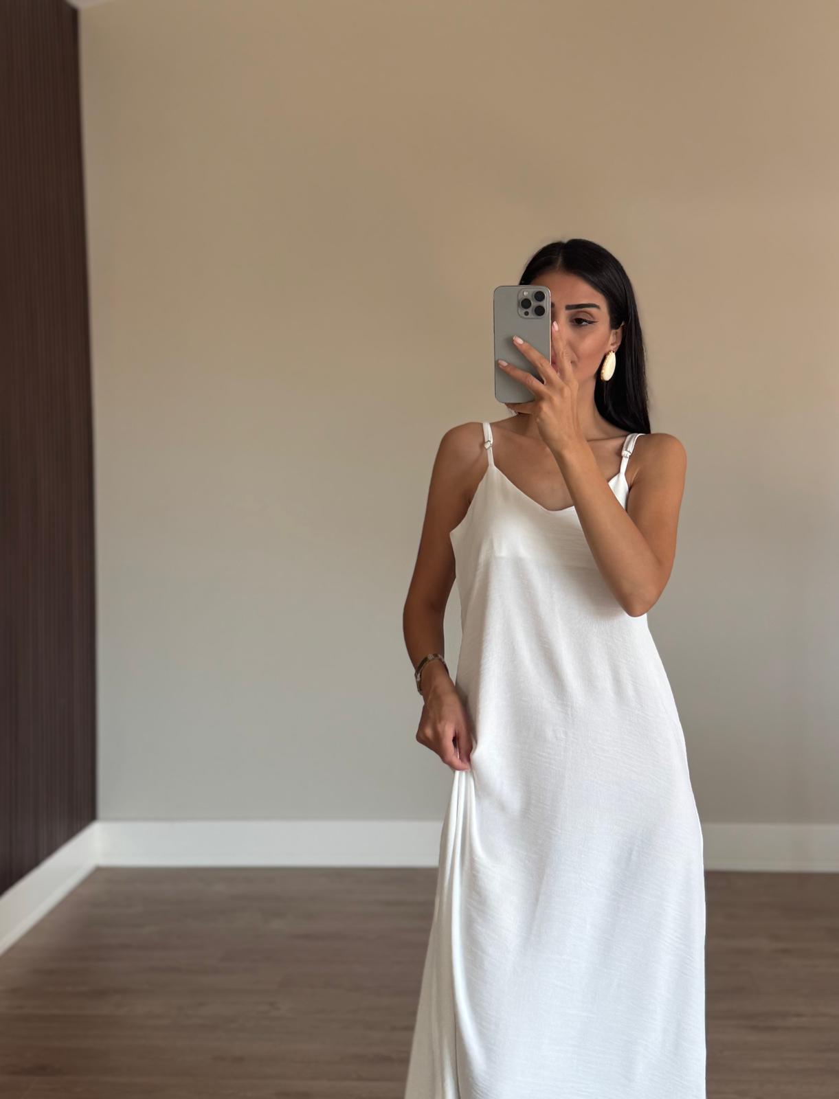Beyaz Ayarlanabilir Askılı Ayrobin Elbise