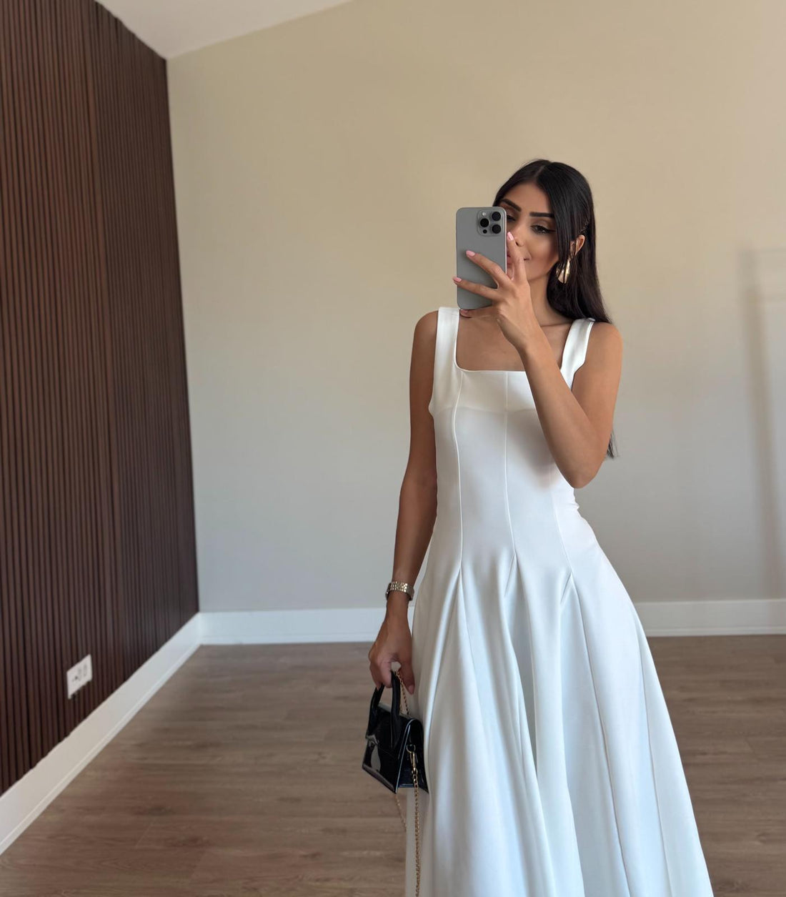 Kare Yaka Midi Beyaz Elbise